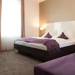 Отель Donaublick 3*