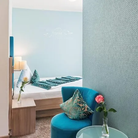 Hotel Donaublick 3*